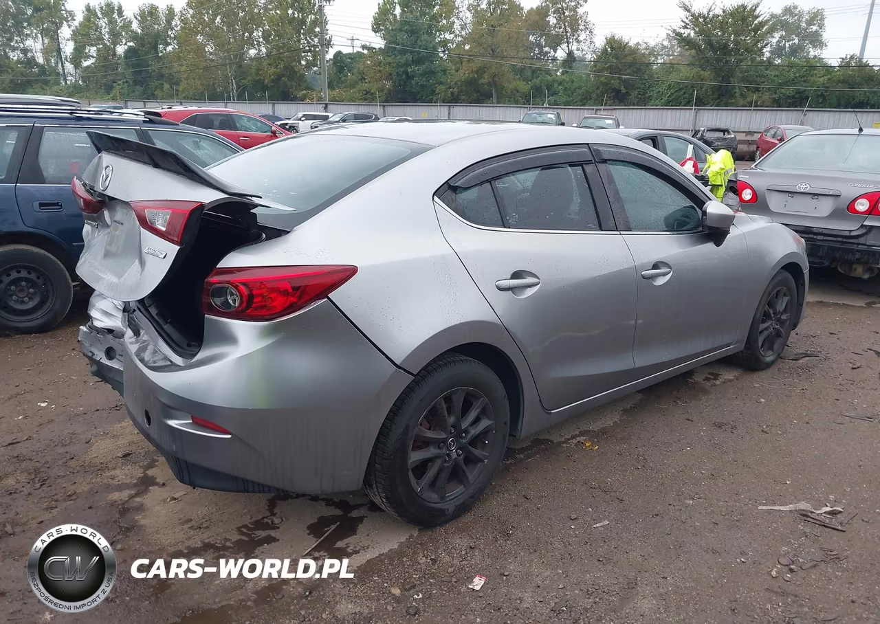 2016 Mazda Mazda3 I Sport VIN:JM1BM1U71G1313587 - 4