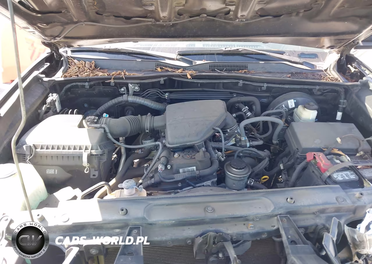 2018 Toyota Tacoma Sr5 VIN:5TFAX5GN4JX105079 - 10