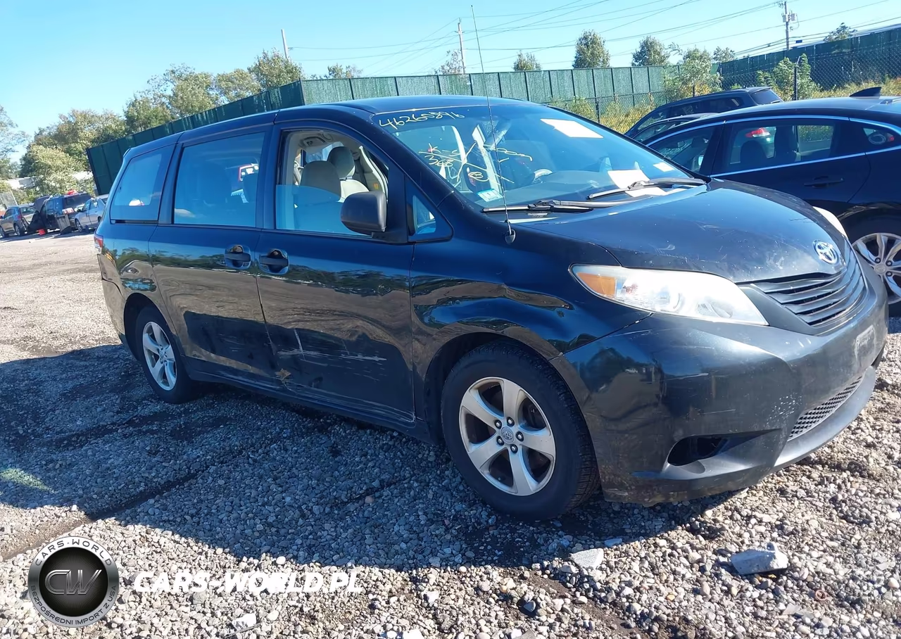 2013 Toyota Sienna L V6 7 Passenger
