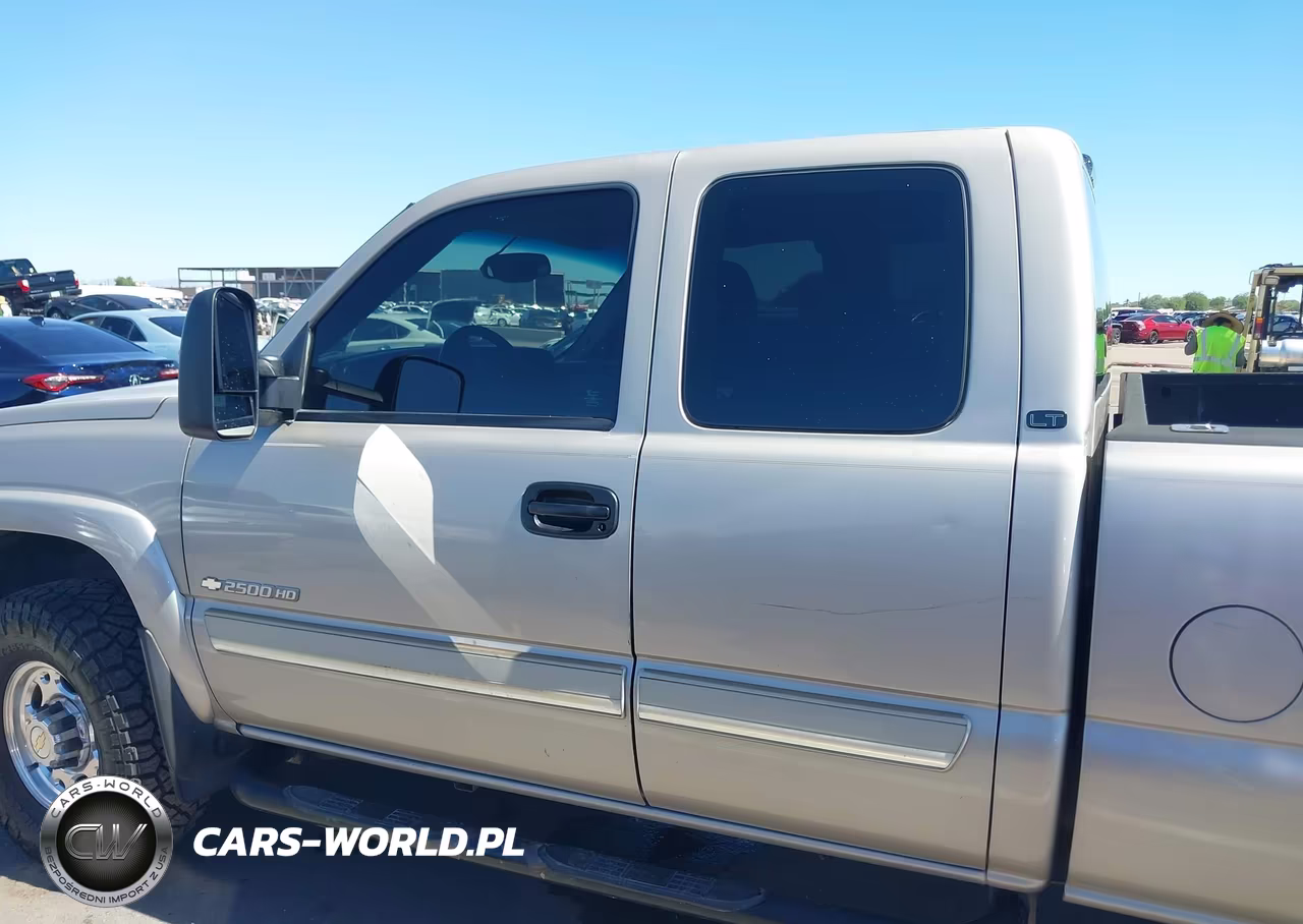 2004 Chevrolet Silverado 2500Hd Ls VIN:1GCHC29U14E362309 - 15