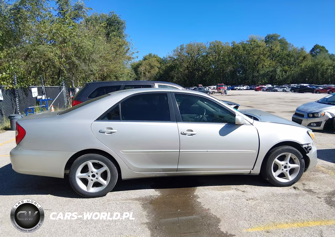 2004 Toyota Camry Le VIN:4T1BE32K24U850152 - 14