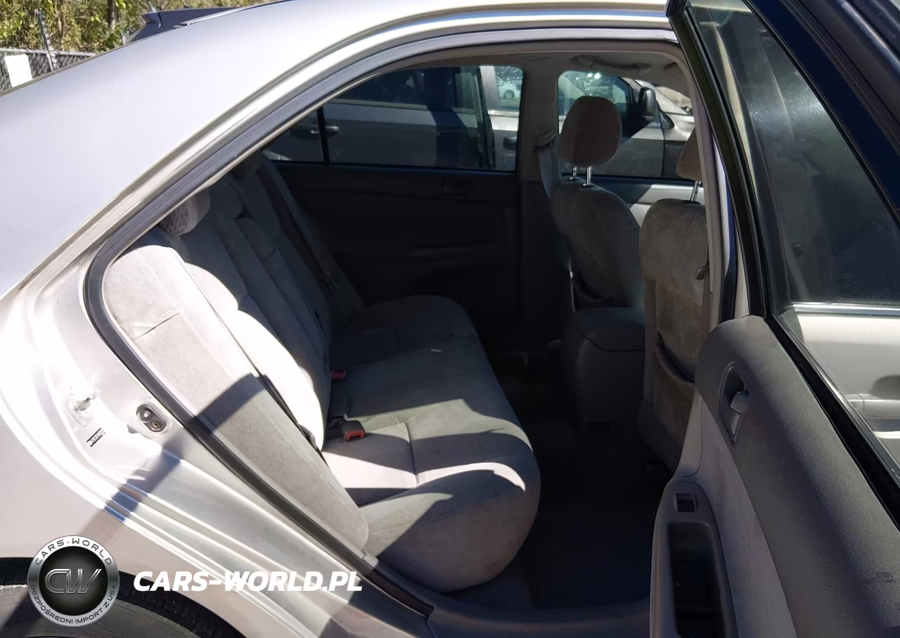 2004 Toyota Camry Le VIN:4T1BE32K24U850152 - 8