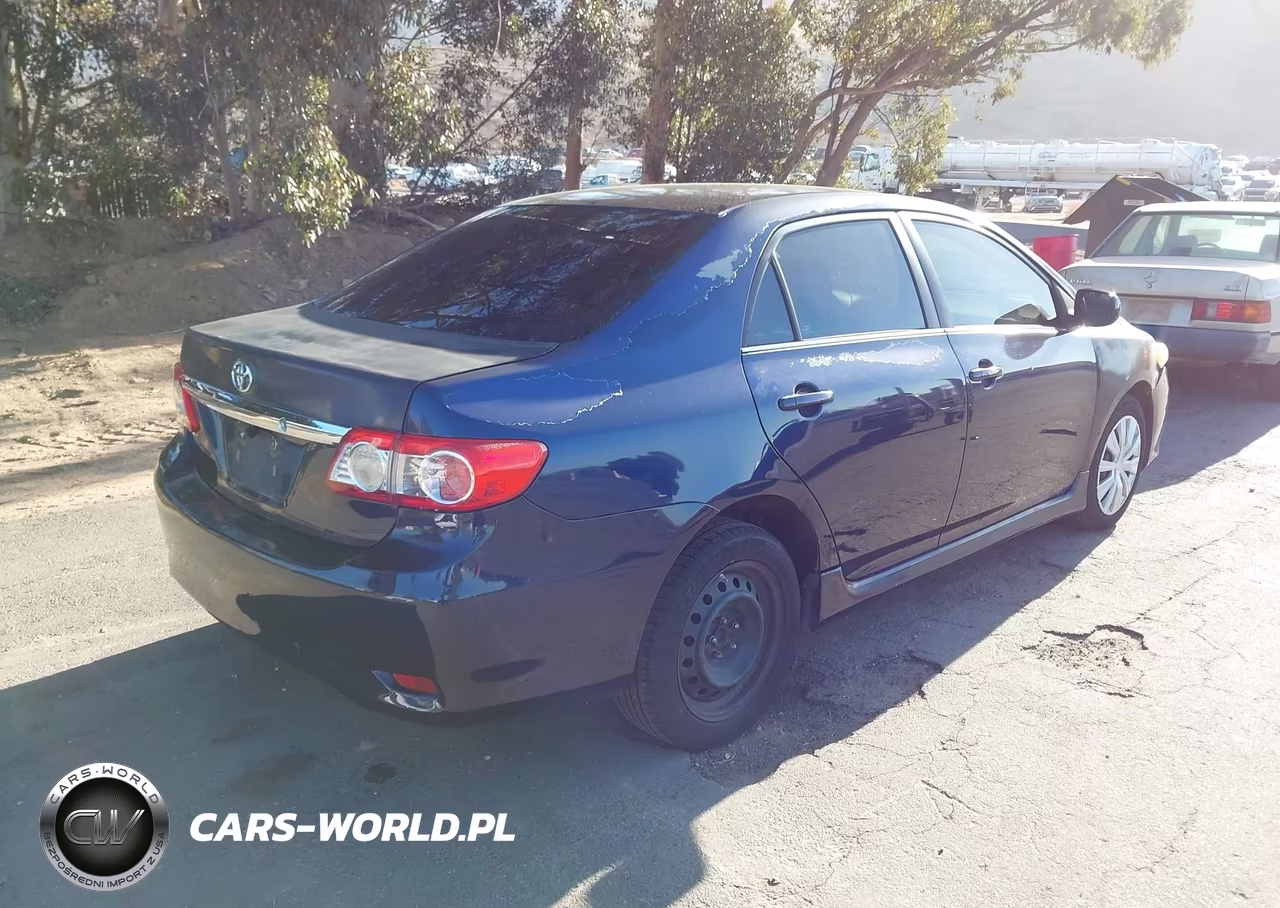 2013 Toyota Corolla Le VIN:5YFBU4EE9DP091600 - 4