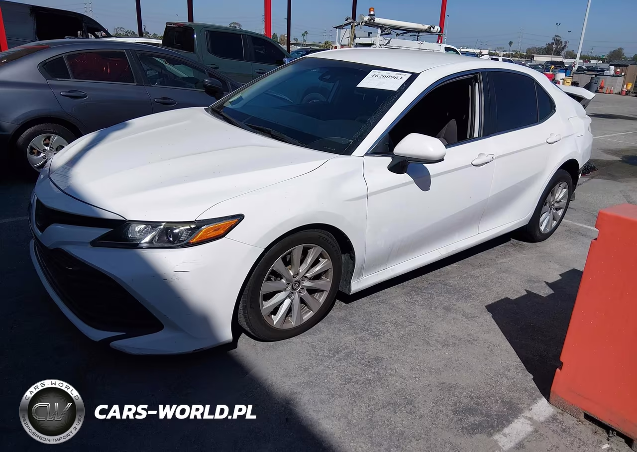 2020 Toyota Camry Le VIN:4T1C11AK9LU333225 - 2