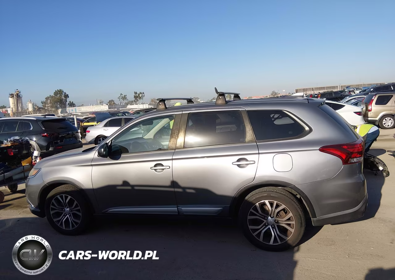 2018 Mitsubishi Outlander Es VIN:JA4AD2A37JZ005412 - 14