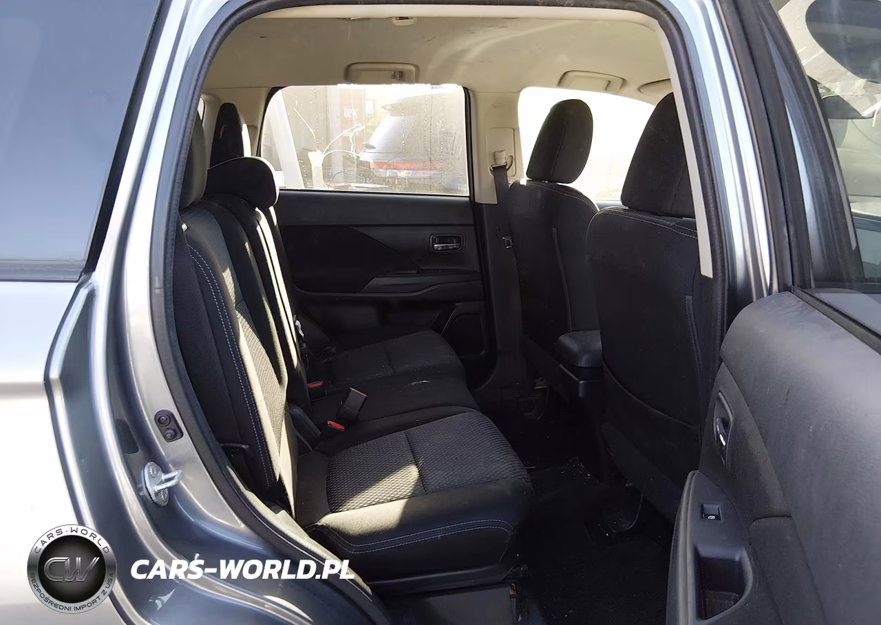 2018 Mitsubishi Outlander Es VIN:JA4AD2A37JZ005412 - 8