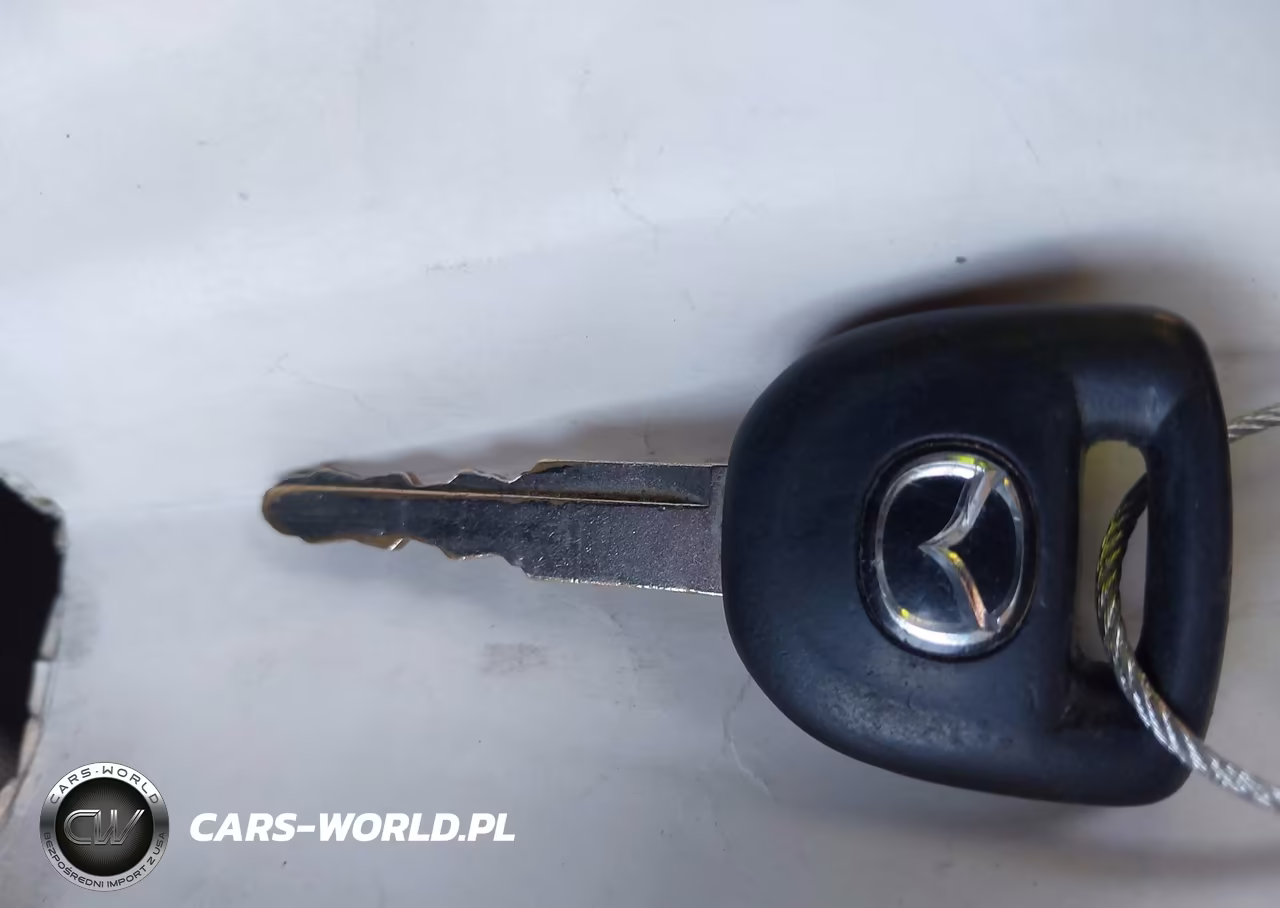 2008 Mazda Mazda3 I Sport VIN:JM1BK12G081102908 - 11