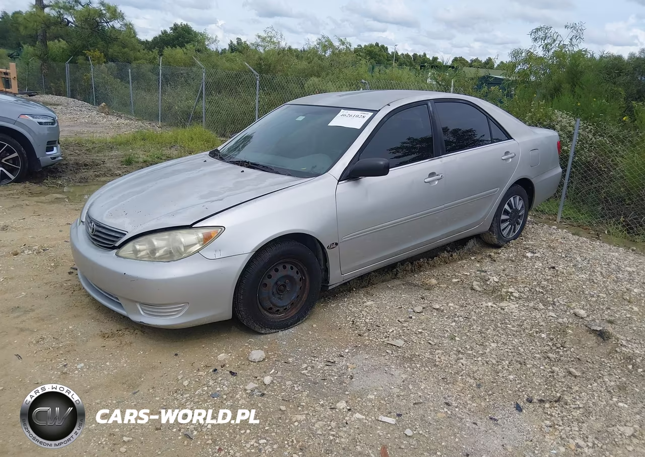 2005 Toyota Camry Std VIN:4T1BE32K25U592135 - 2