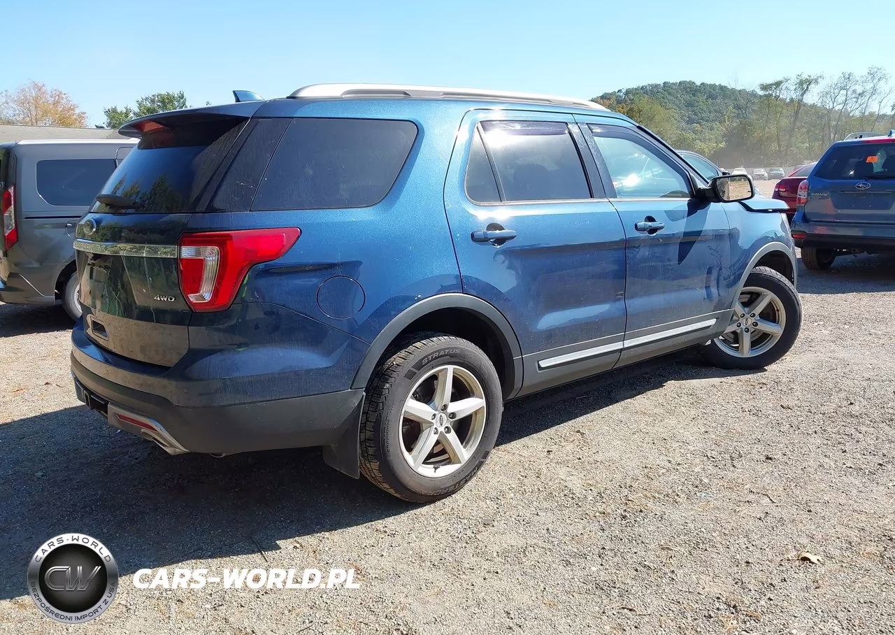 2017 Ford Explorer Xlt VIN:1FM5K8D87HGA46230 - 4
