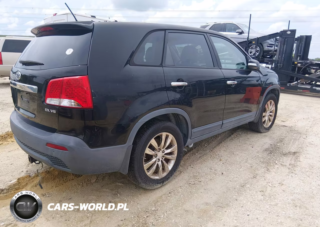 2011 Kia Sorento Ex V6 VIN:5XYKU4A29BG016098 - 4
