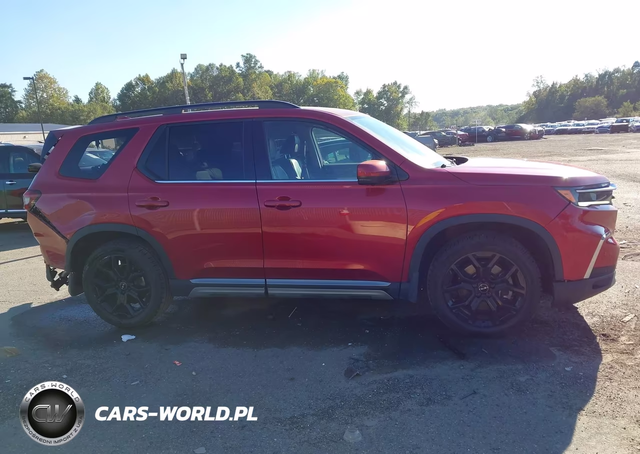 2025 Honda Pilot Elite VIN:5FNYG1H8XSB020159 - 14