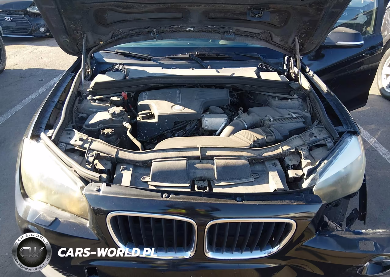 2014 BMW X1 xDrive28I VIN:WBAVL1C51EVY22274 - 10