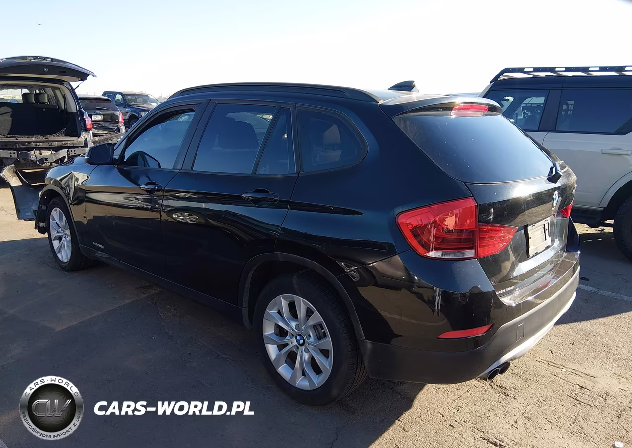 2014 BMW X1 xDrive28I VIN:WBAVL1C51EVY22274 - 3