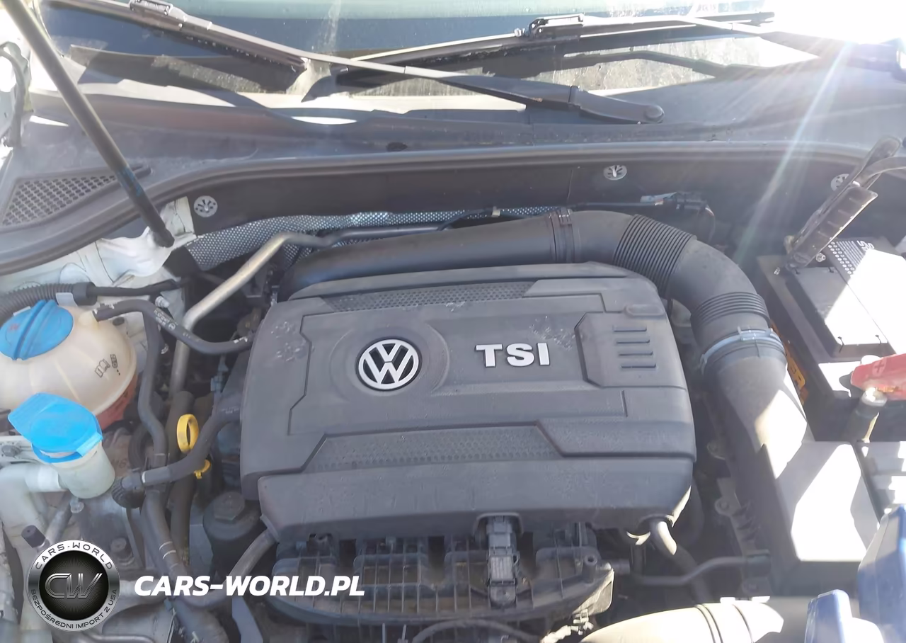 2017 Volkswagen Passat 1.8T R-Line VIN:1VWDT7A38HC066183 - 10