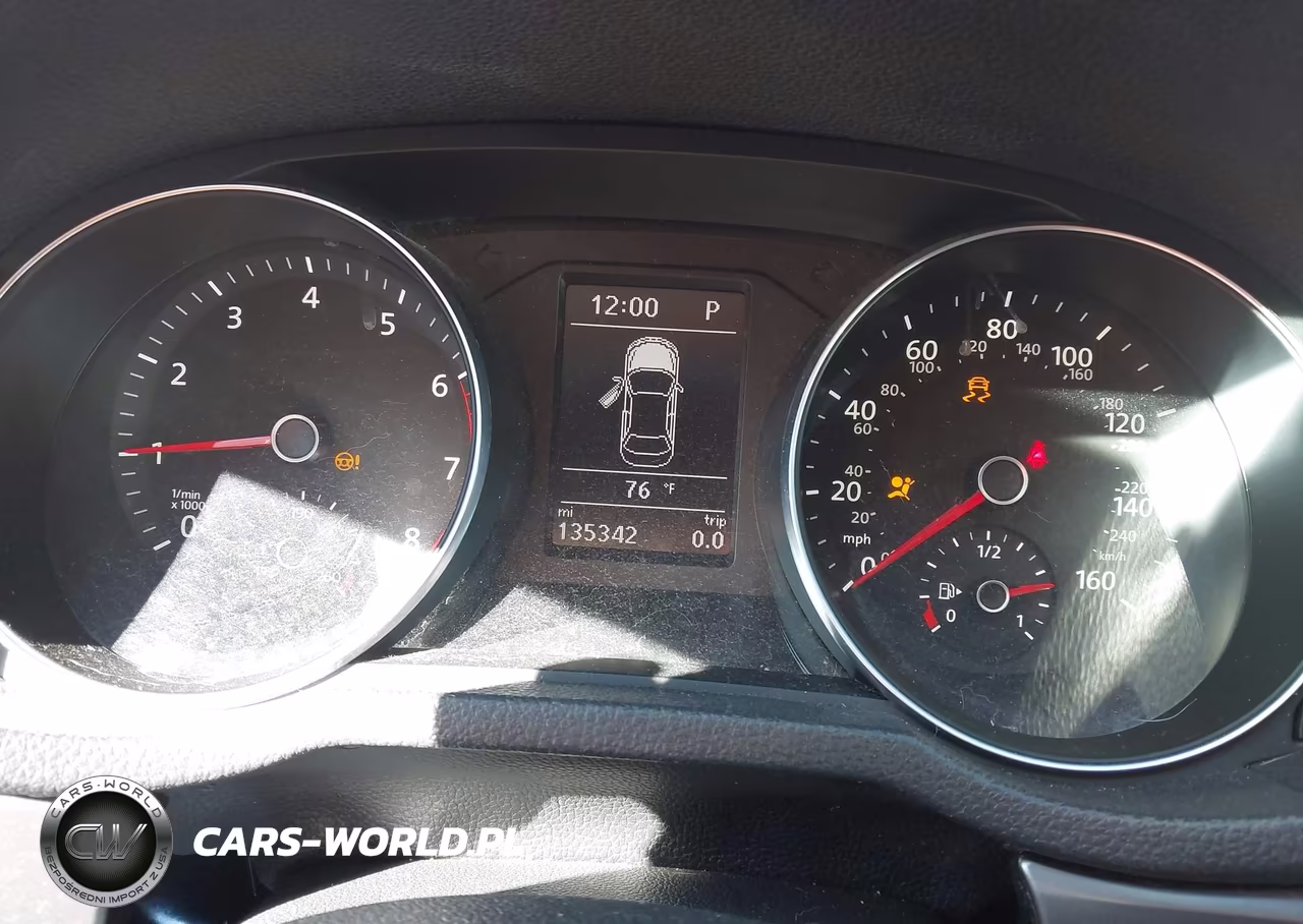 2017 Volkswagen Passat 1.8T R-Line VIN:1VWDT7A38HC066183 - 7