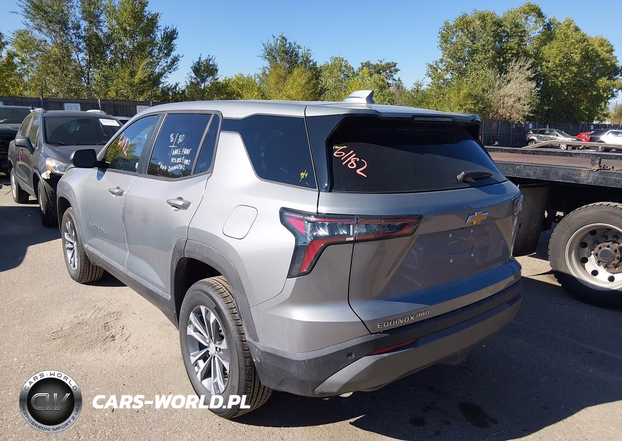 2026 Chevrolet Equinox Awd Lt VIN:3GNAXPEG4TL362779 - 3
