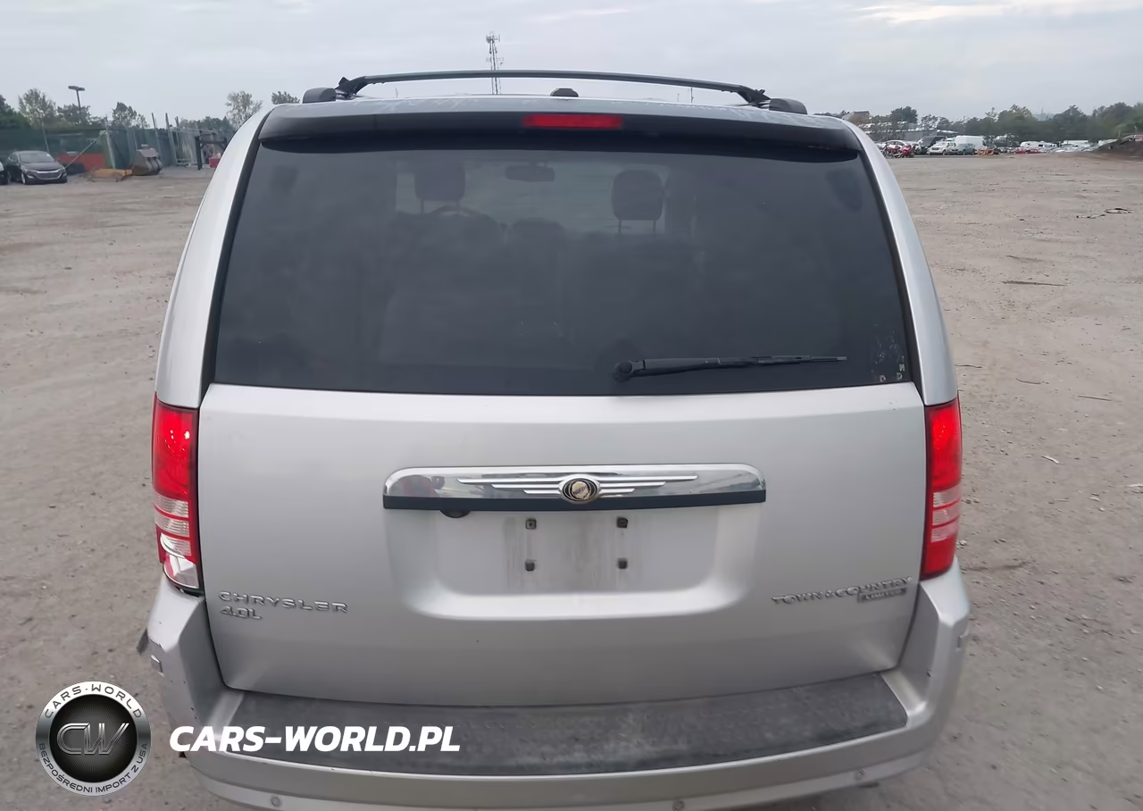 2010 Chrysler Town & Country Limited VIN:2A4RR6DX4AR136172 - 16