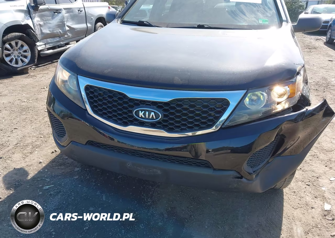 2011 Kia Sorento VIN:5XYKT3A17BG018419 - 12