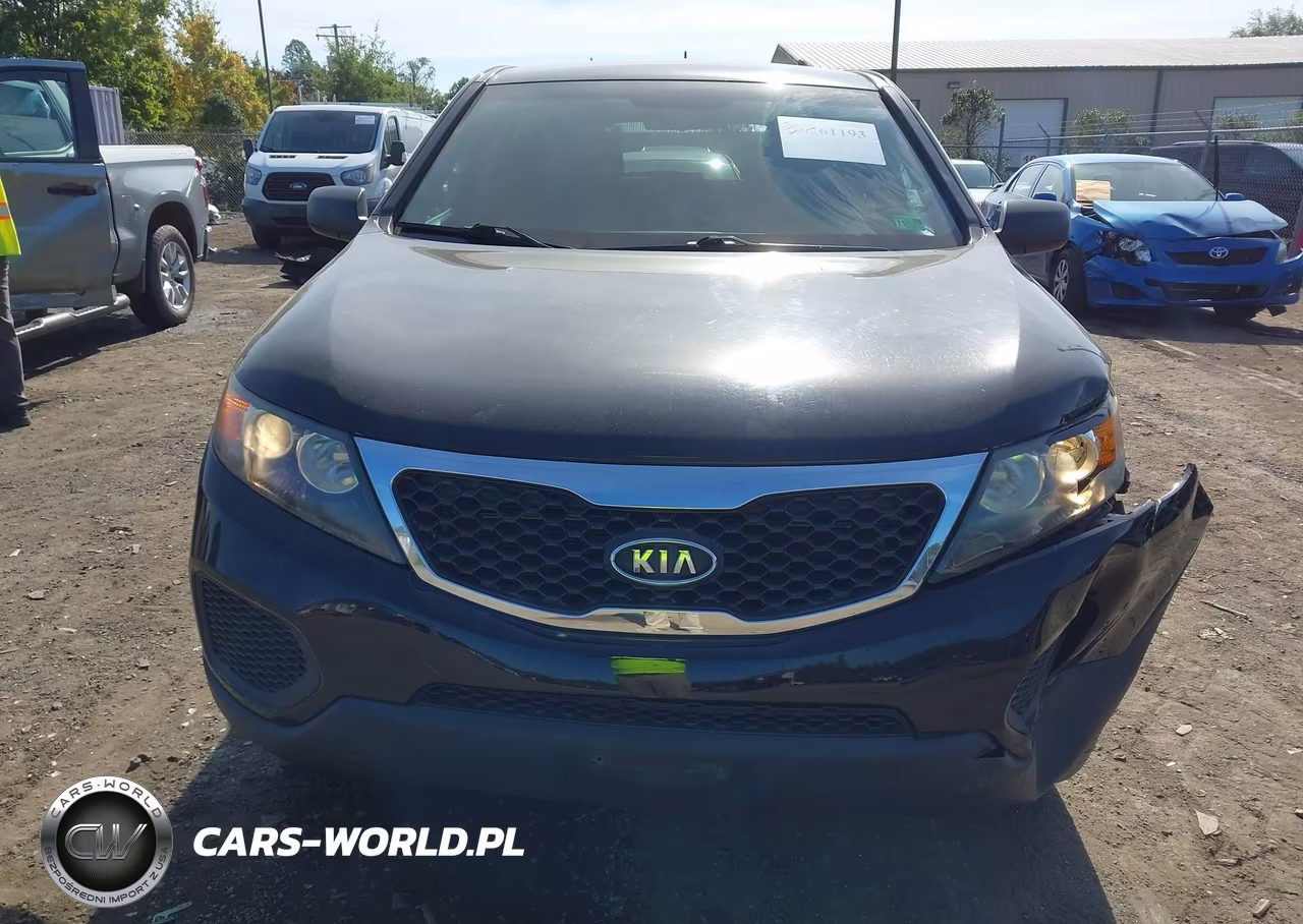 2011 Kia Sorento VIN:5XYKT3A17BG018419 - 13