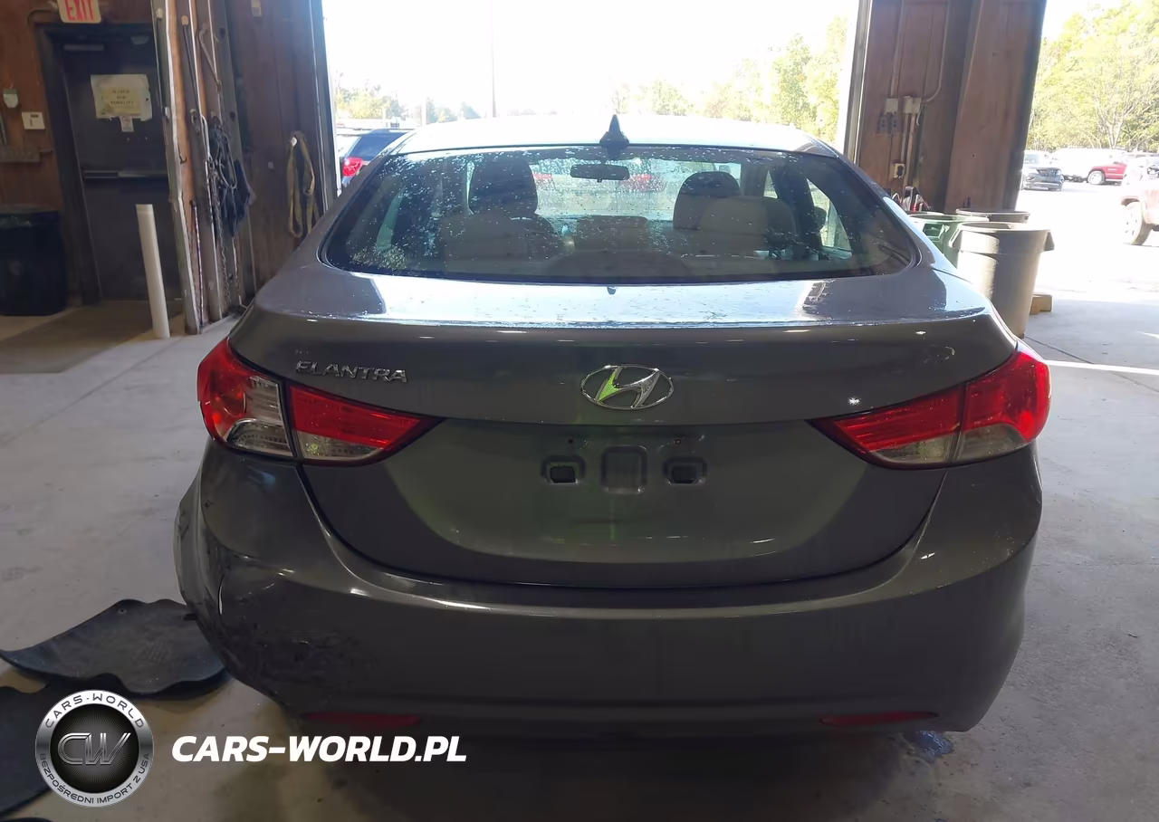 2011 Hyundai Elantra Gls VIN:5NPDH4AE4BH055794 - 16