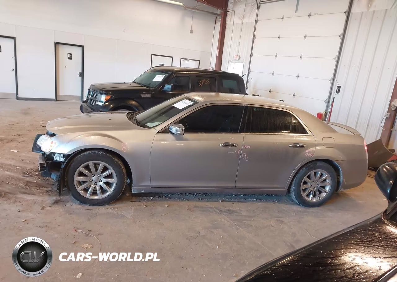 2014 Chrysler 300C VIN:2C3CCAET6EH117960 - 14
