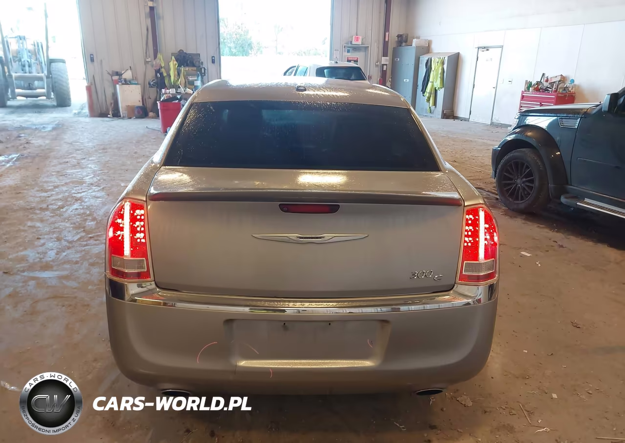 2014 Chrysler 300C VIN:2C3CCAET6EH117960 - 16