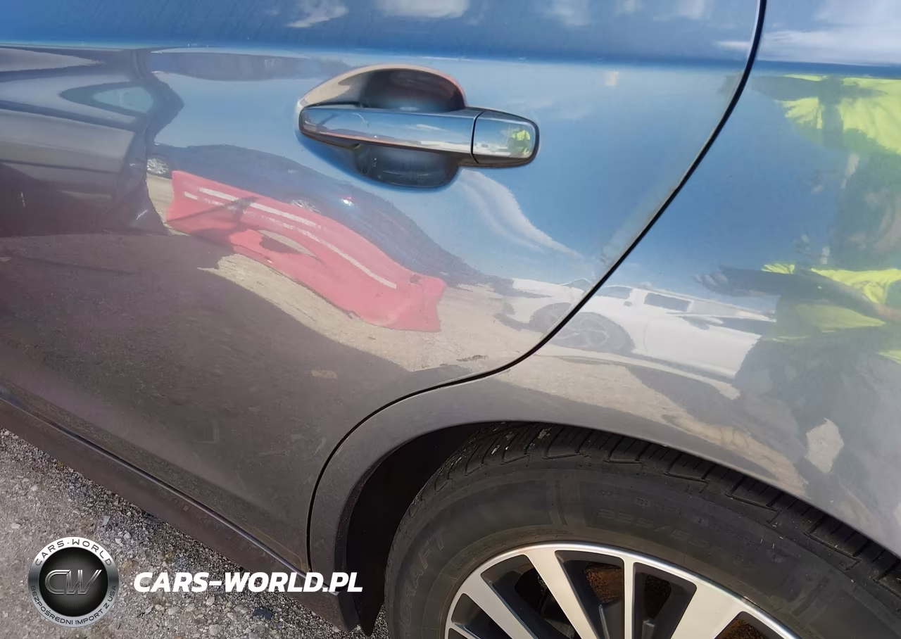 2018 Subaru Legacy 2.5I Premium VIN:4S3BNAF68J3010996 - 17