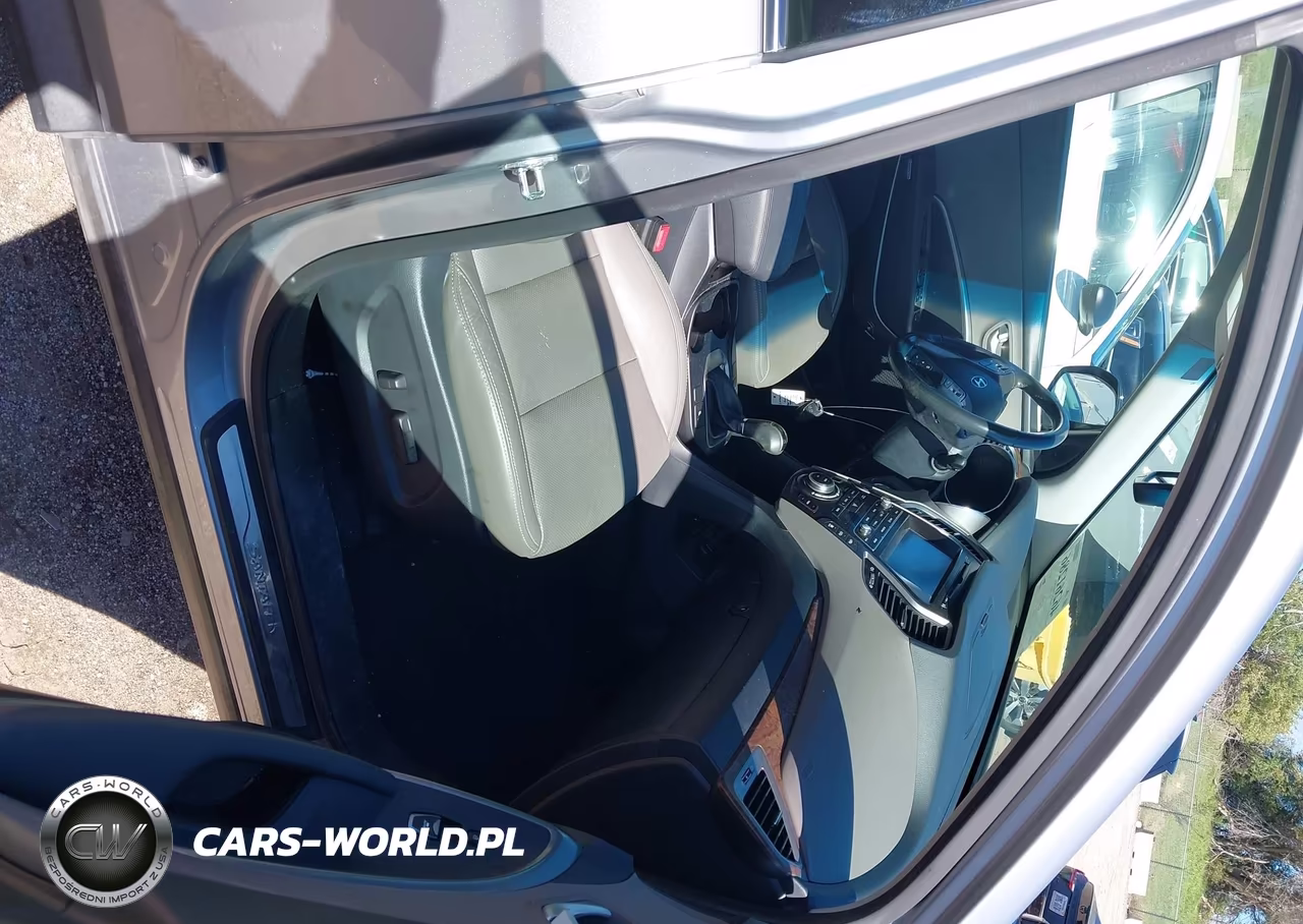 2017 Hyundai Santa Fe Se VIN:KM8SNDHFXHU253403 - 5