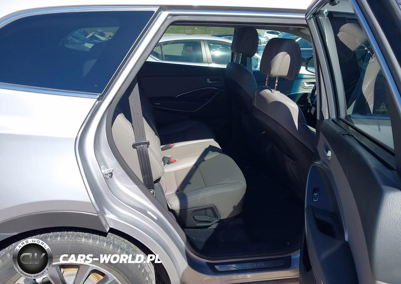 2017 Hyundai Santa Fe Se VIN:KM8SNDHFXHU253403 - 8