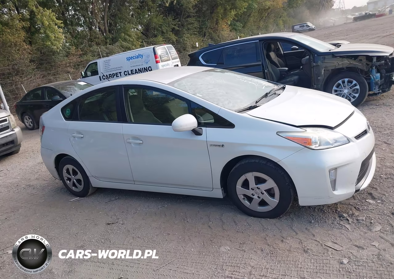 2014 Toyota Prius Two VIN:JTDKN3DU9E1773706 - 13