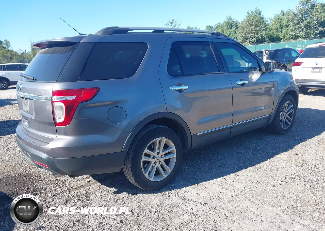 2011 Ford Explorer Xlt VIN:1FMHK7D87BGA78867 - 4