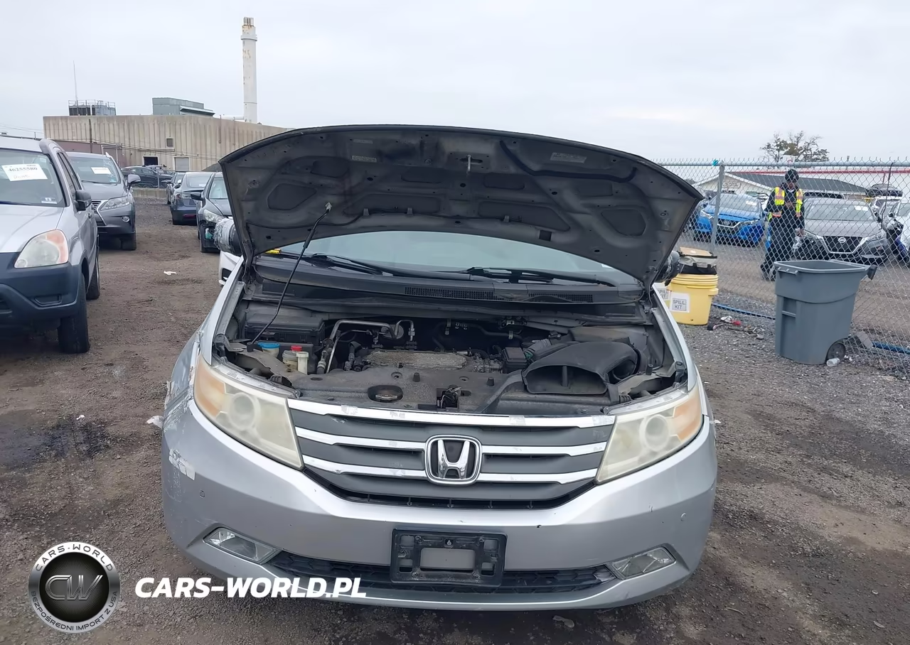 2011 Honda Odyssey Touring-Touring Elite VIN:5FNRL5H96BB025679 - 10