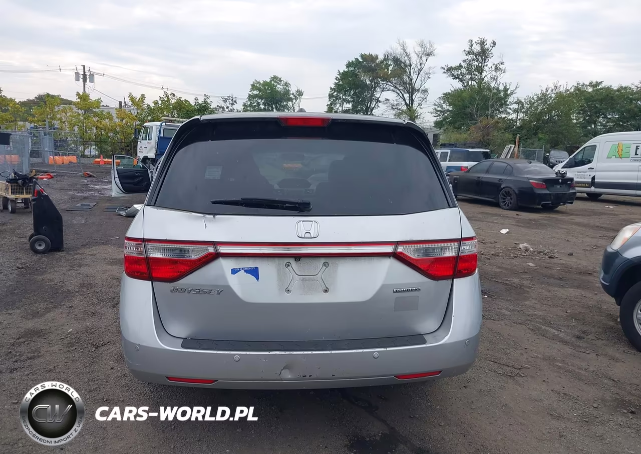 2011 Honda Odyssey Touring-Touring Elite VIN:5FNRL5H96BB025679 - 16