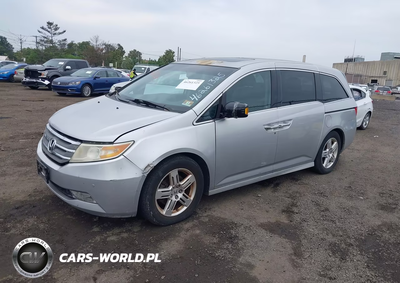 2011 Honda Odyssey Touring-Touring Elite VIN:5FNRL5H96BB025679 - 2
