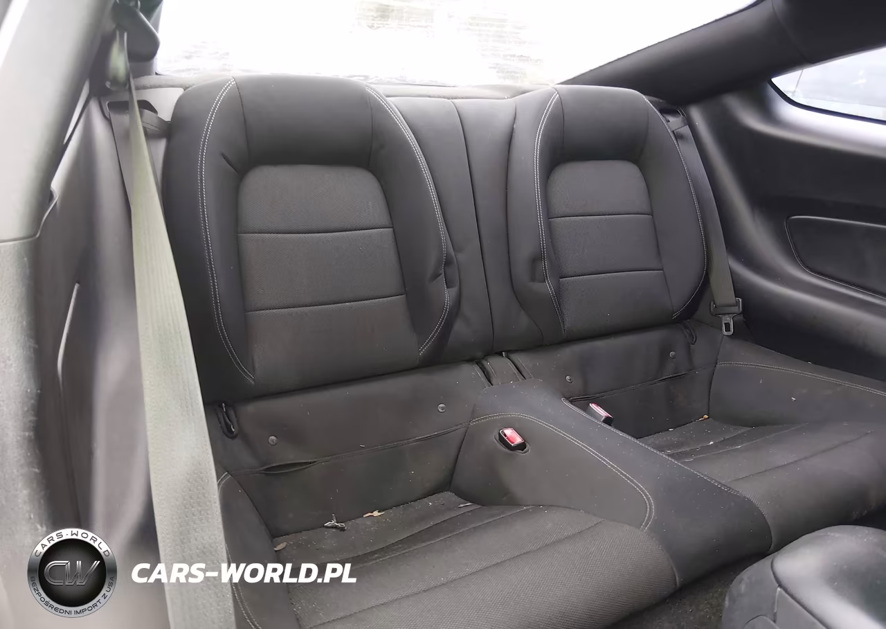 2015 Ford Mustang V6 VIN:1FA6P8AM4F5399308 - 8