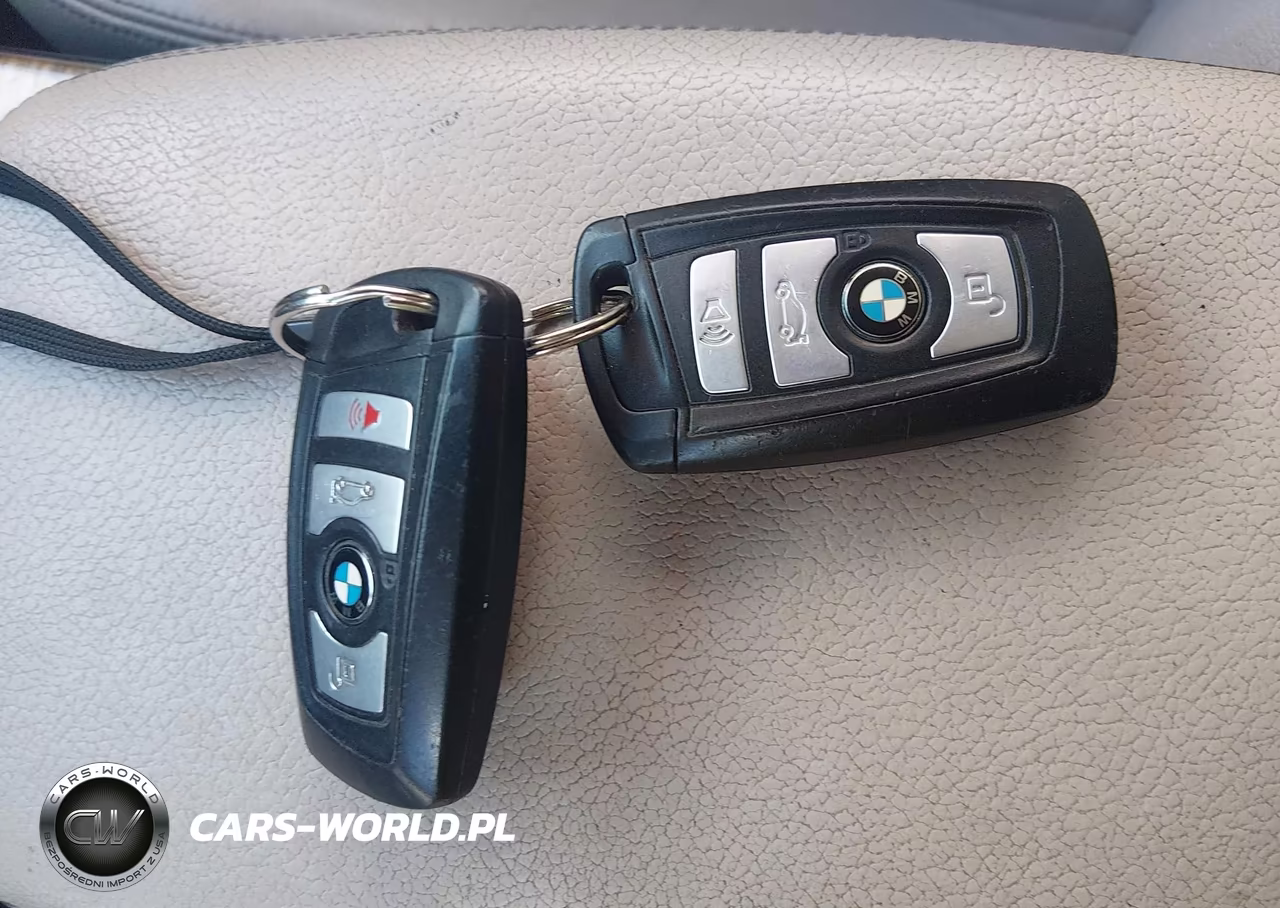 2012 BMW X3 xDrive28I VIN:5UXWX5C54CL719683 - 11