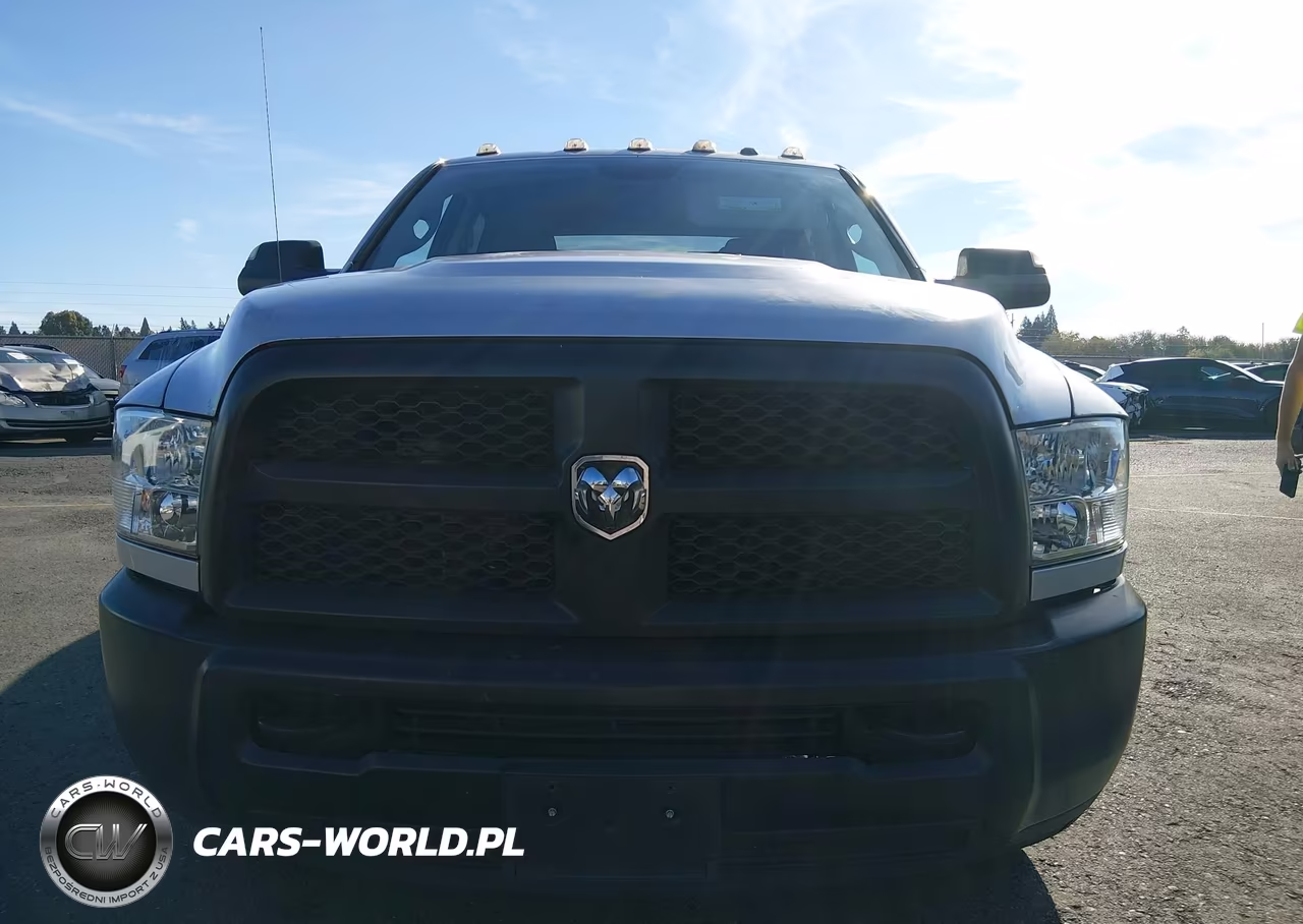 2018 Ram 3500 Tradesman 4X2 8' Box VIN:3C63RPGJ0JG410036 - 12