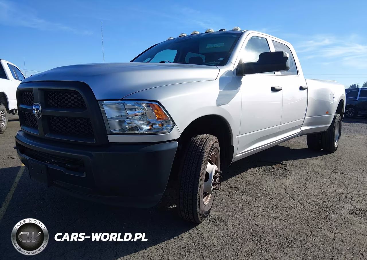 2018 Ram 3500 Tradesman 4X2 8' Box VIN:3C63RPGJ0JG410036 - 2