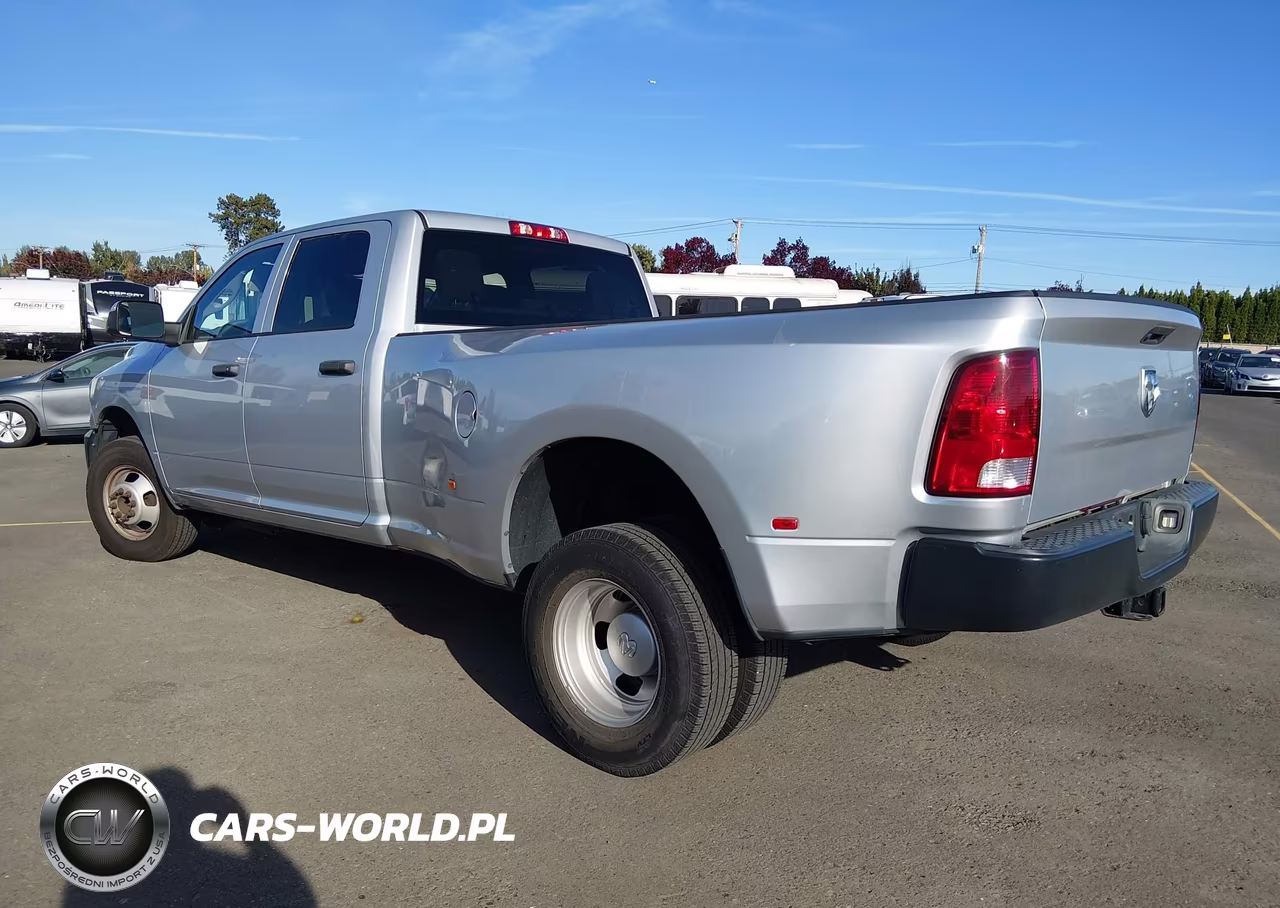 2018 Ram 3500 Tradesman 4X2 8' Box VIN:3C63RPGJ0JG410036 - 3