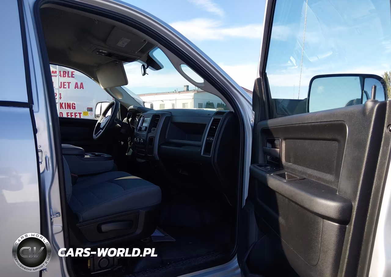 2018 Ram 3500 Tradesman 4X2 8' Box VIN:3C63RPGJ0JG410036 - 5