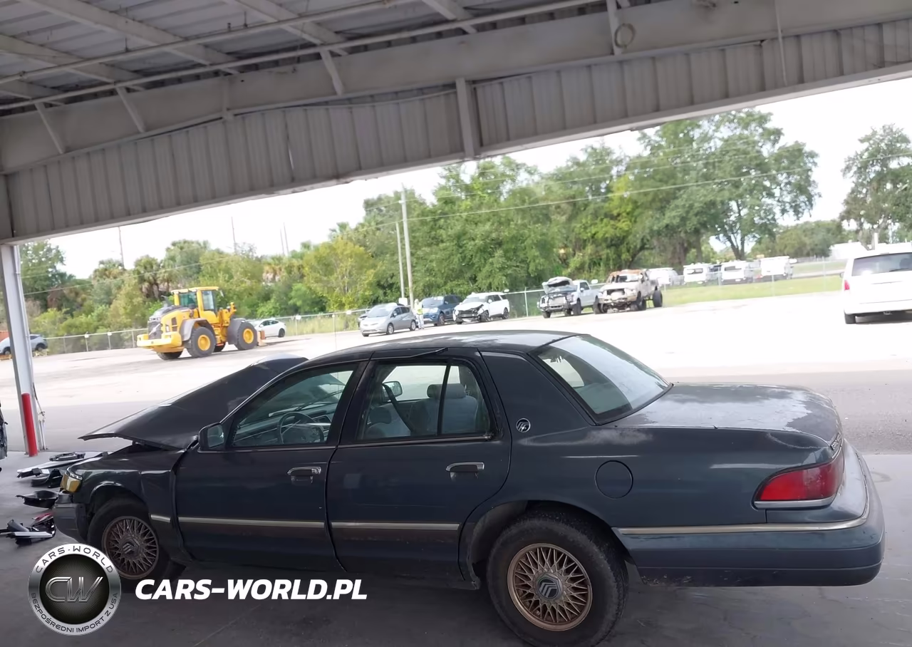 1993 Mercury Grand Marquis Gs VIN:2MELM74W0PX636789 - 14