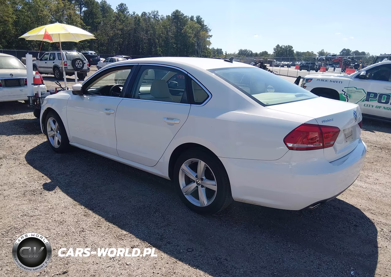 2013 Volkswagen Passat 2.5L Se VIN:1VWBH7A39DC037682 - 3