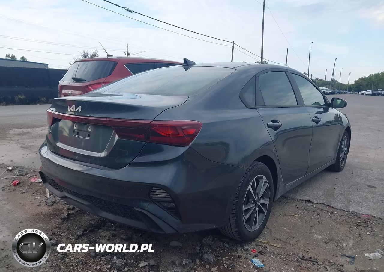 2024 Kia Forte Lxs VIN:3KPF24AD3RE778827 - 4