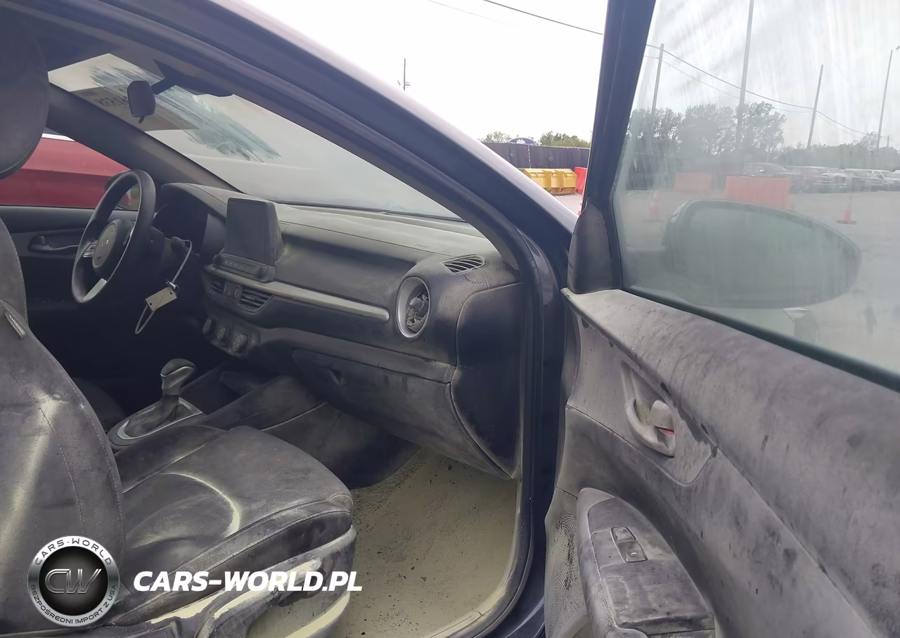 2024 Kia Forte Lxs VIN:3KPF24AD3RE778827 - 5