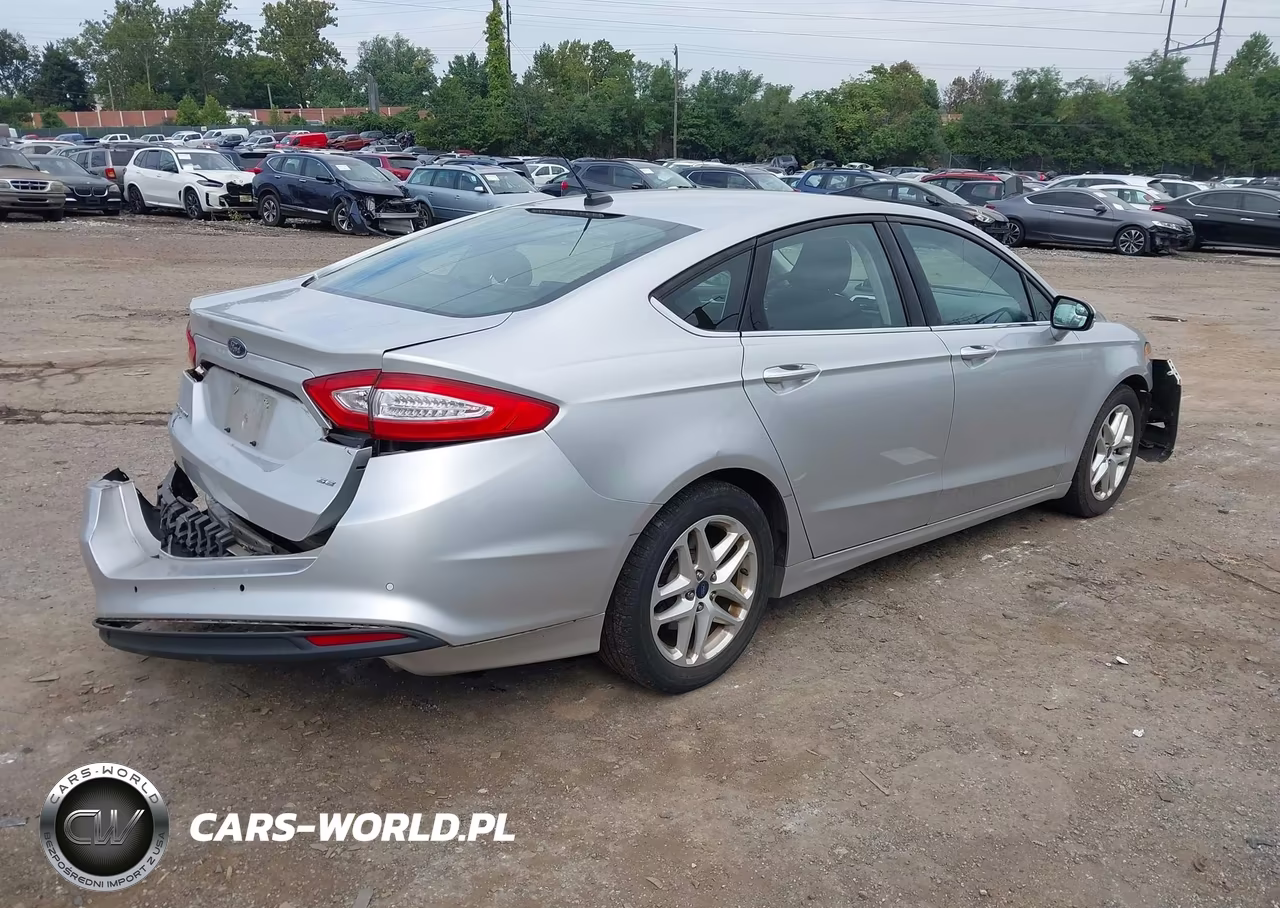 2015 Ford Fusion Se VIN:3FA6P0H75FR273439 - 4
