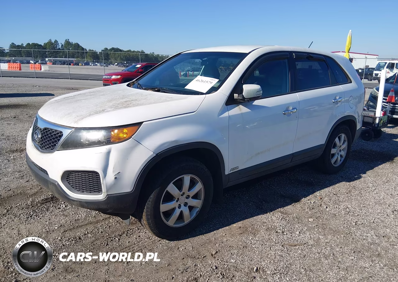 2011 Kia Sorento Lx VIN:5XYKTCA13BG017039 - 2