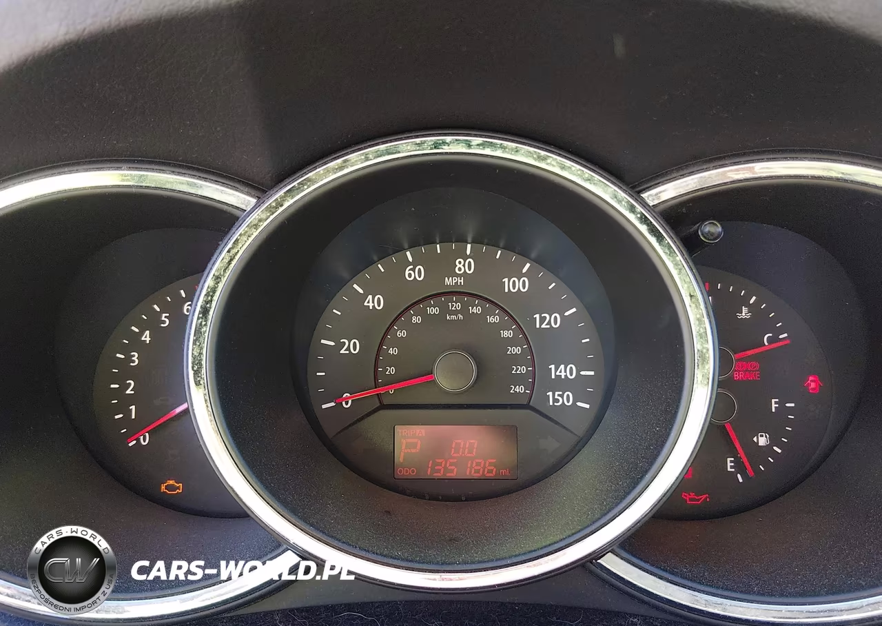 2011 Kia Sorento Lx VIN:5XYKTCA13BG017039 - 7