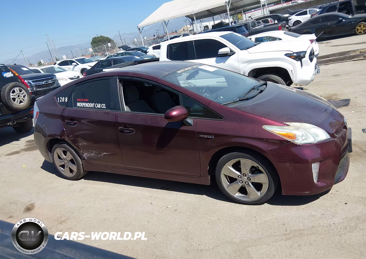 2013 Toyota Prius Three Se VIN:JTDKN3DU0D5616363 - 13