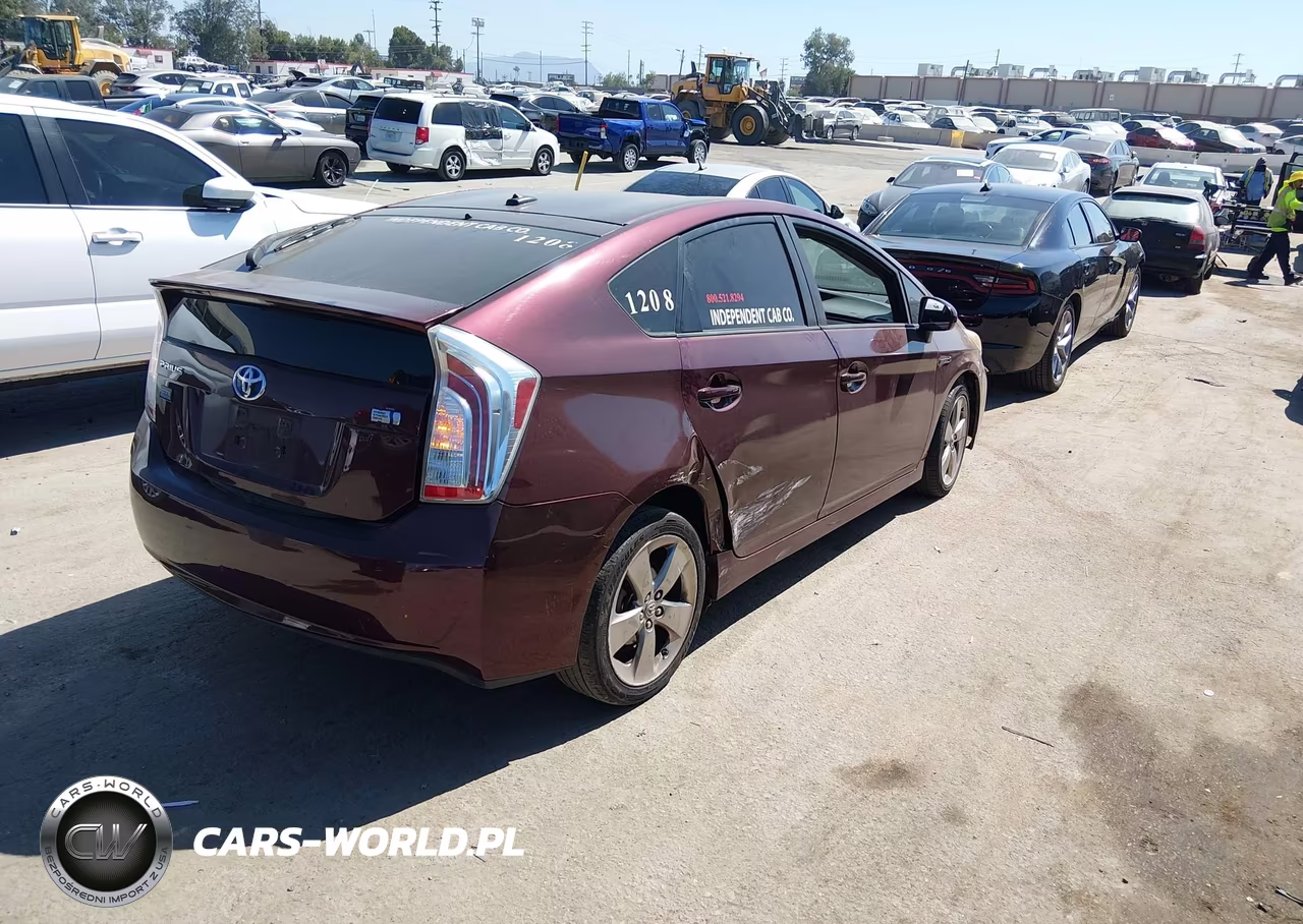2013 Toyota Prius Three Se VIN:JTDKN3DU0D5616363 - 4