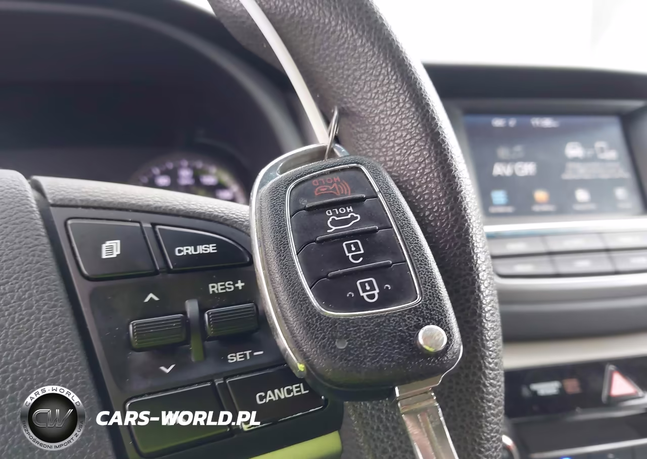 2018 Hyundai Tucson Sel VIN:KM8J3CA40JU652850 - 11
